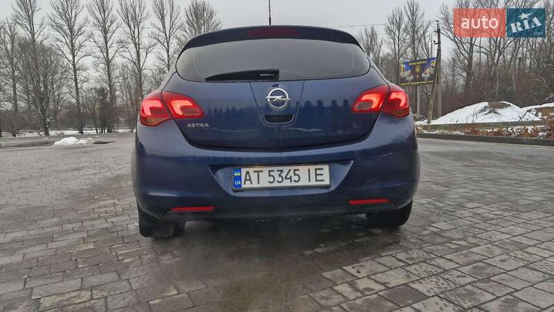 Хетчбек Opel Astra 2010 в Івано-Франківську