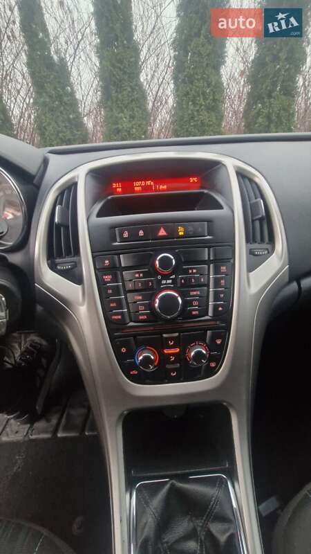 Хетчбек Opel Astra 2010 в Івано-Франківську