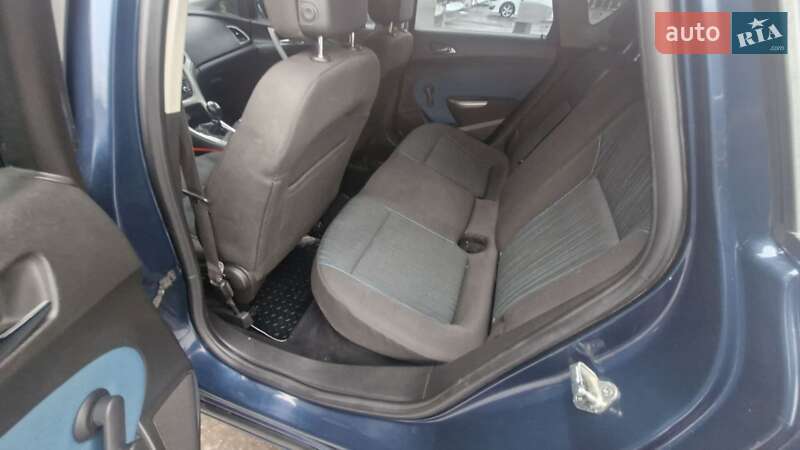 Хетчбек Opel Astra 2010 в Івано-Франківську