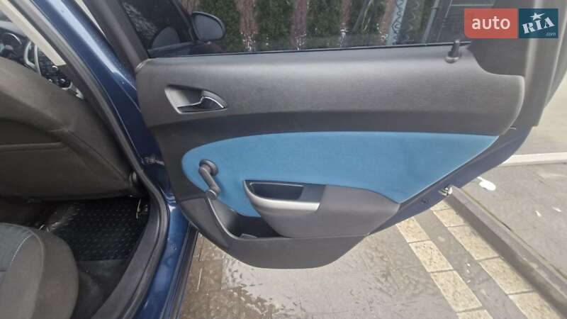 Хетчбек Opel Astra 2010 в Івано-Франківську