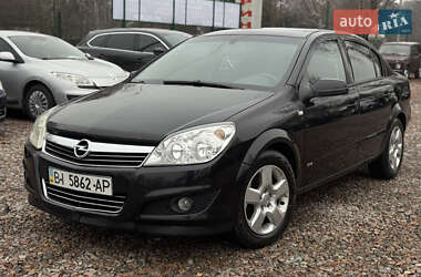 Седан Opel Astra 2008 в Лубнах