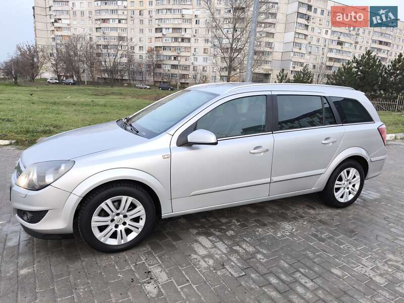 Универсал Opel Astra 2009 в Харькове