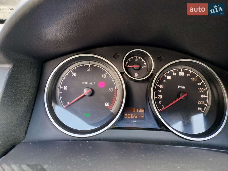 Универсал Opel Astra 2006 в Львове