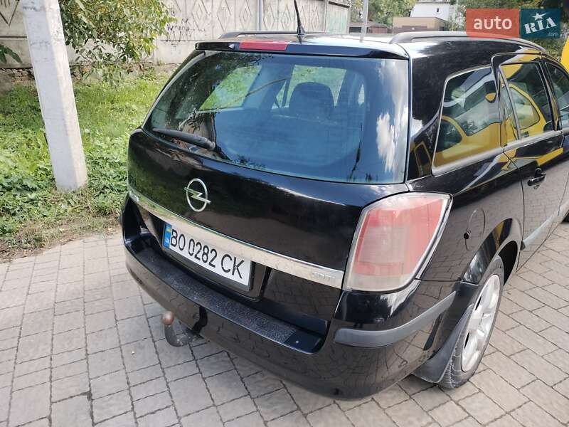 Универсал Opel Astra 2006 в Львове