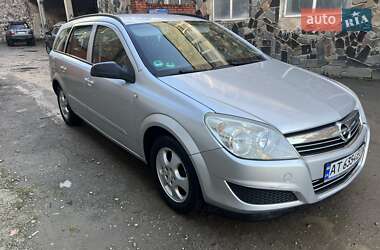 Универсал Opel Astra 2008 в Ивано-Франковске