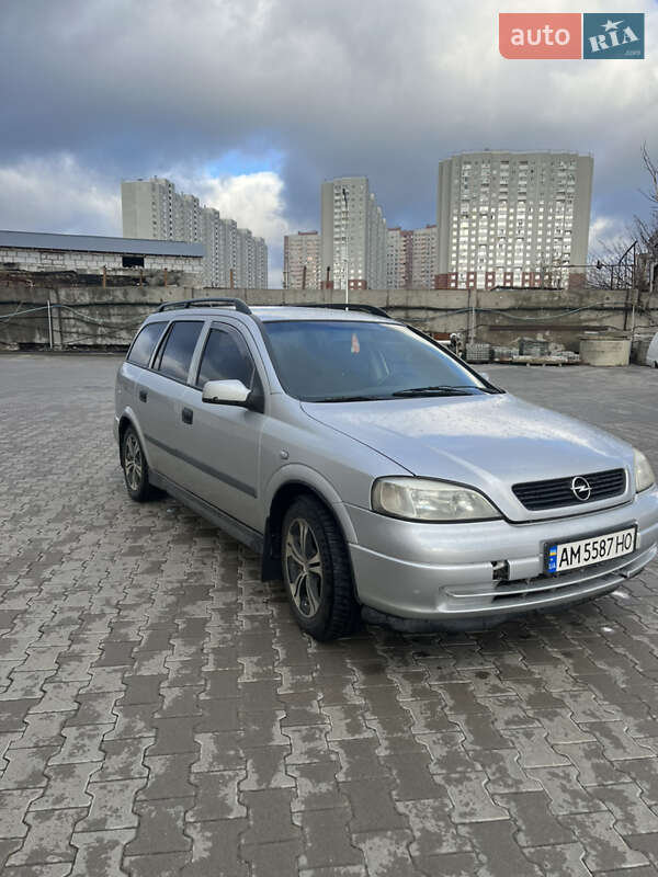 Универсал Opel Astra 2003 в Киеве