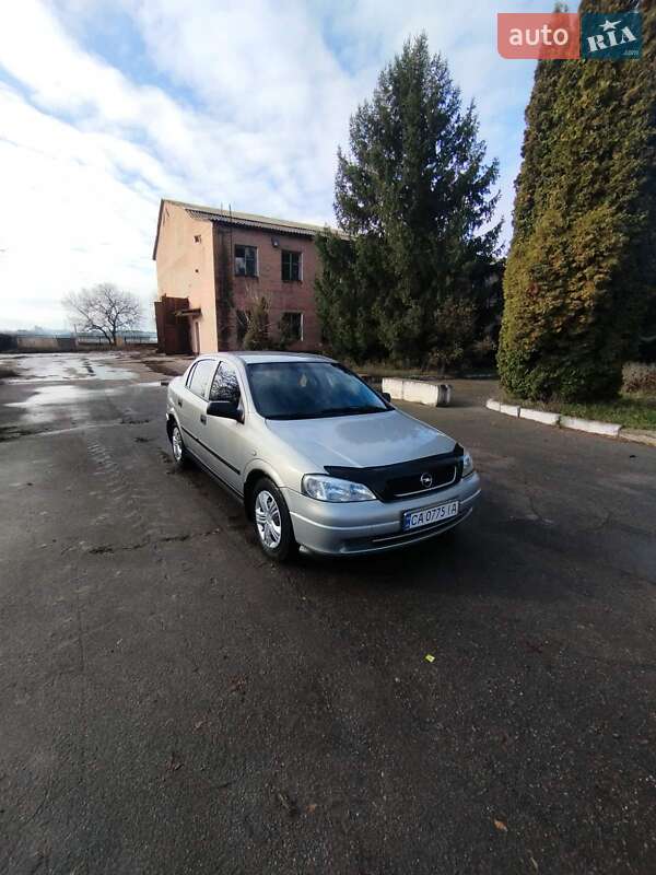 Opel Astra 2008
