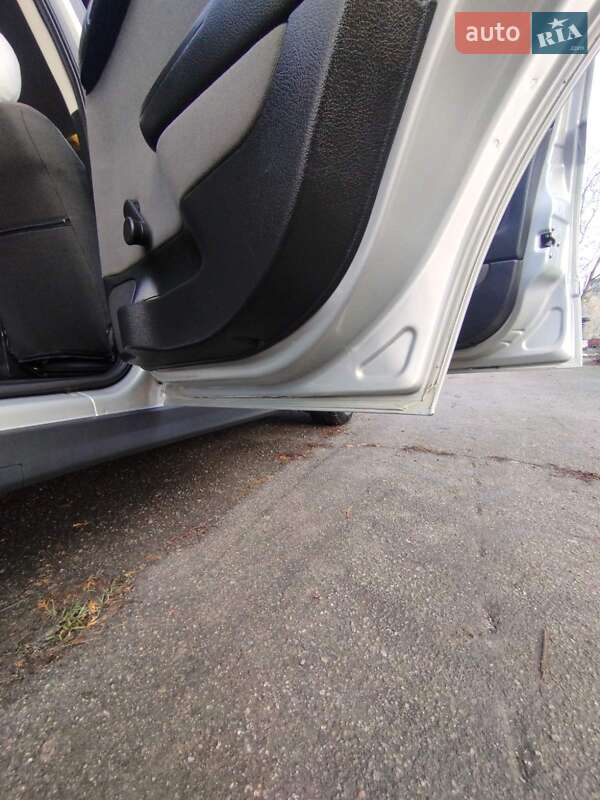 Седан Opel Astra 2008 в Христинівці