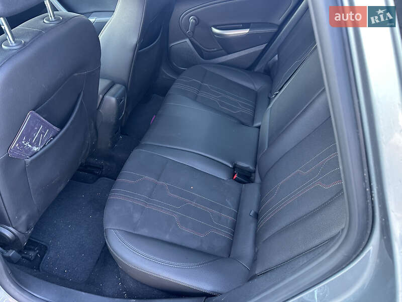 Універсал Opel Astra 2012 в Львові