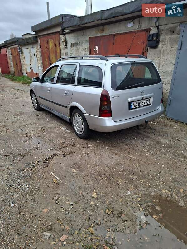 Универсал Opel Astra 2004 в Киеве