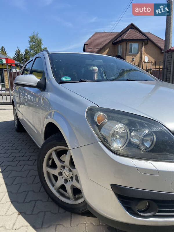 Універсал Opel Astra 2005 в Бердичеві