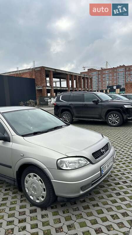 Седан Opel Astra 2008 в Хмельницькому