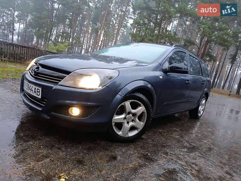 Универсал Opel Astra 2007 в Бородянке