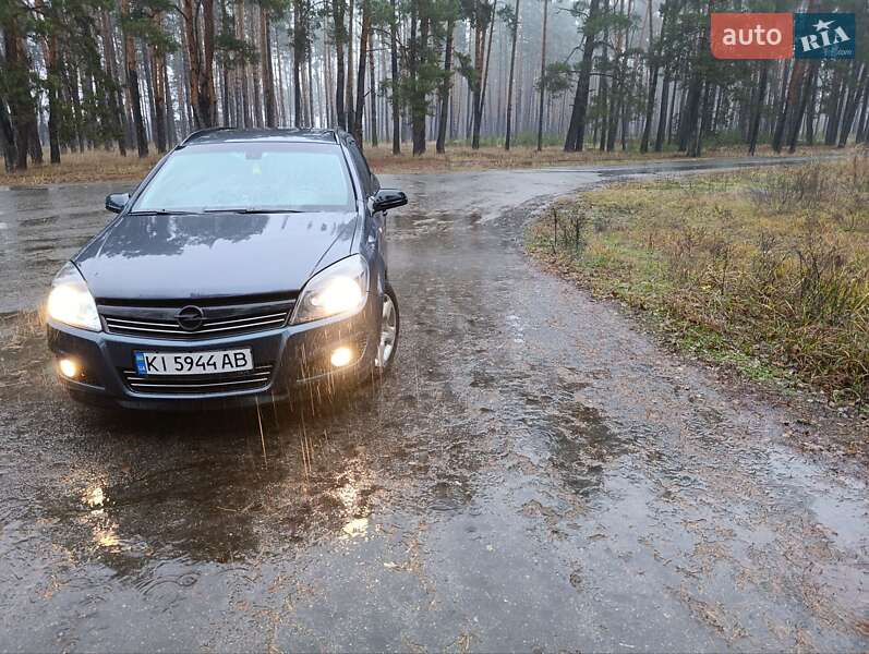 Универсал Opel Astra 2007 в Бородянке