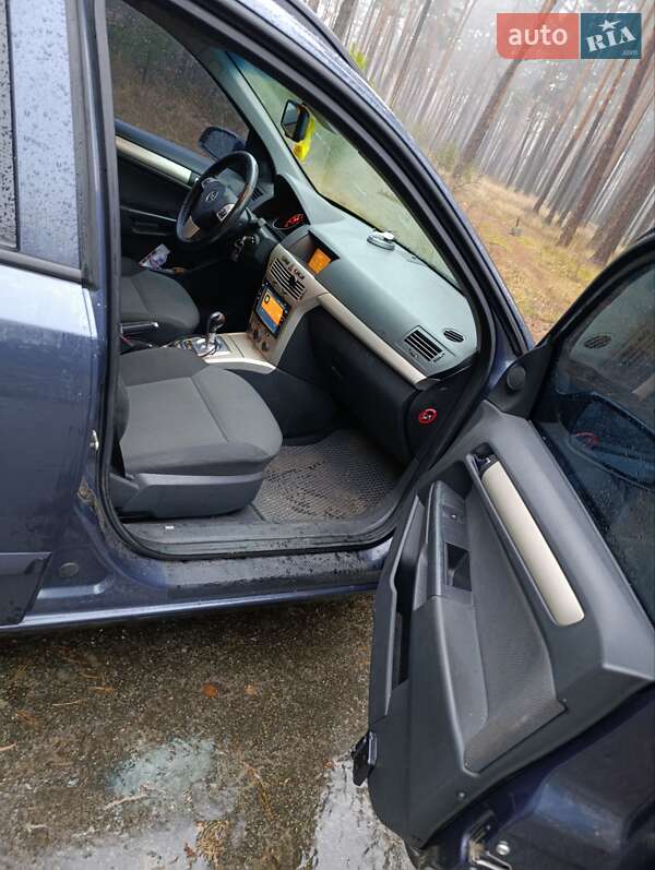 Универсал Opel Astra 2007 в Бородянке