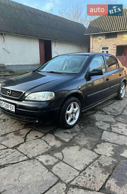 Седан Opel Astra 1998 в Чорткове