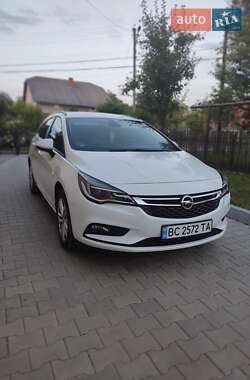 Универсал Opel Astra 2019 в Трускавце