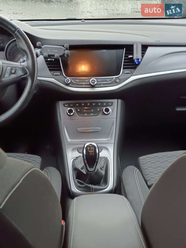 Универсал Opel Astra 2017 в Луцке
