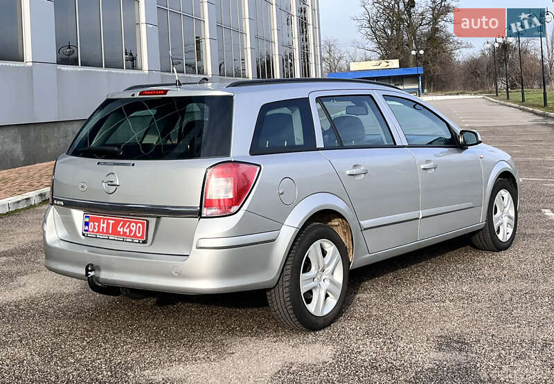 Універсал Opel Astra 2009 в Білій Церкві