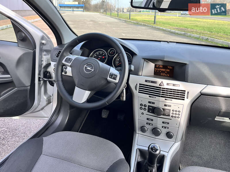 Універсал Opel Astra 2009 в Білій Церкві