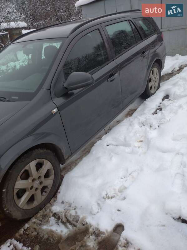 Универсал Opel Astra 2011 в Львове фото 8 Универсал Opel Astra 2011 в Львове