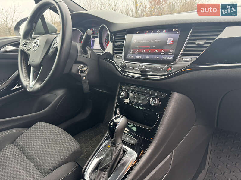 Універсал Opel Astra 2017 в Полтаві