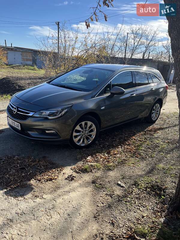 Универсал Opel Astra 2018 в Покрове
