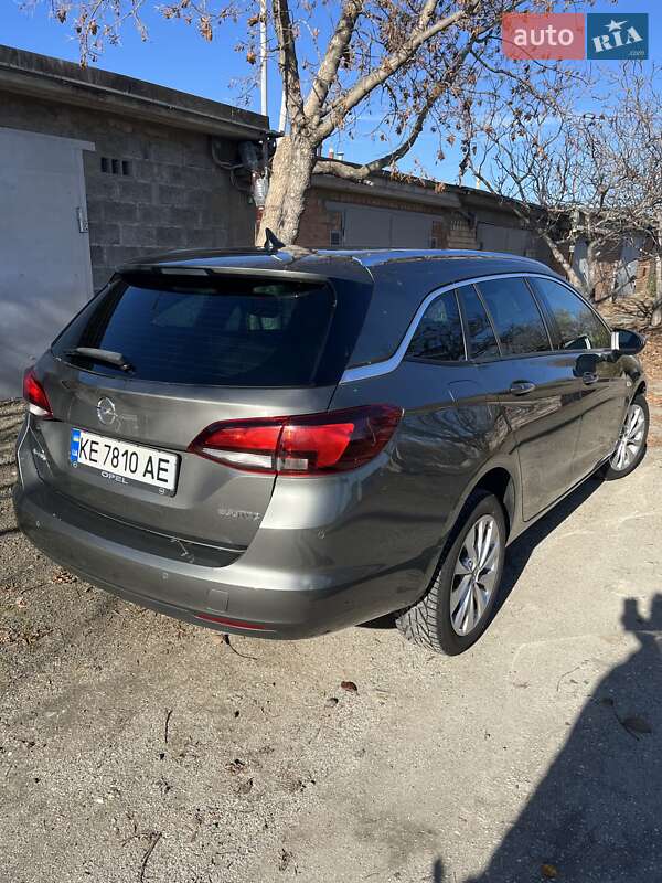 Универсал Opel Astra 2018 в Покрове