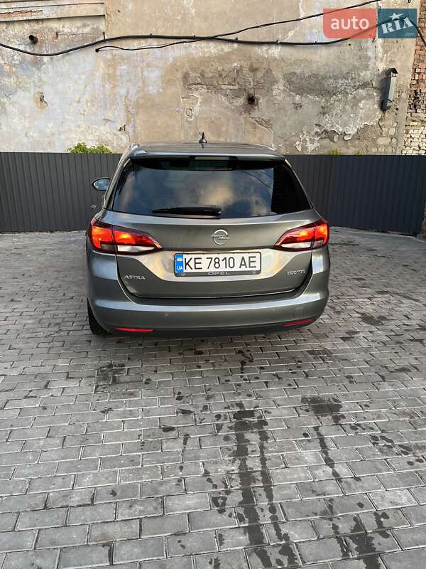 Универсал Opel Astra 2018 в Покрове