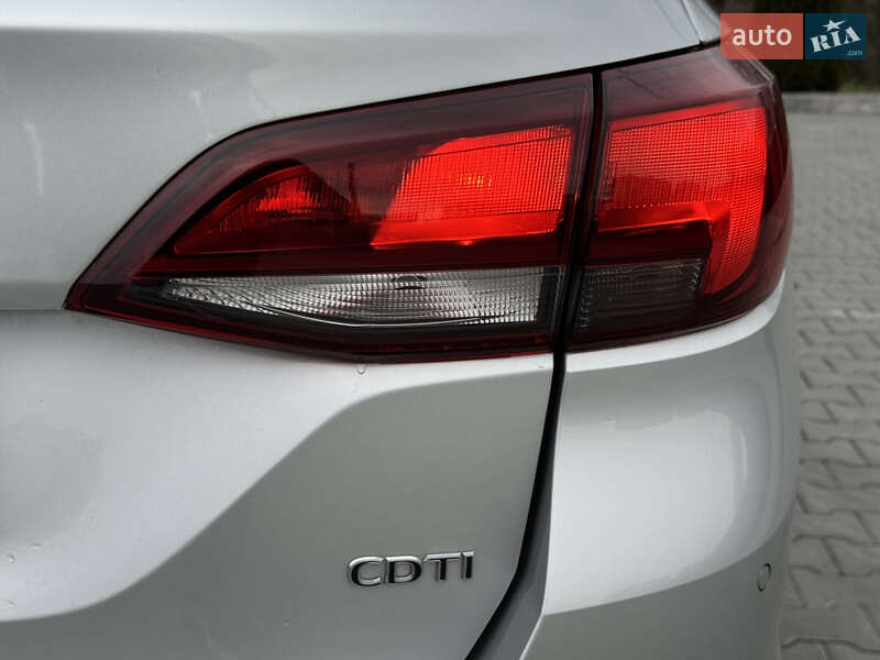 Універсал Opel Astra 2018 в Хмельницькому