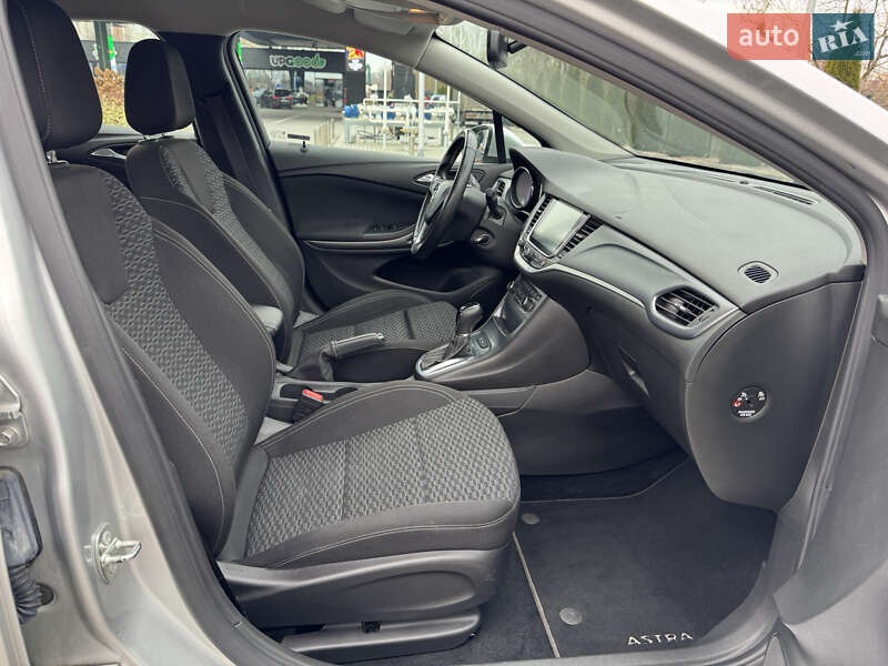 Універсал Opel Astra 2018 в Хмельницькому