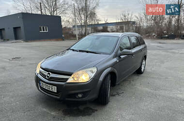 Універсал Opel Astra 2009 в Чернігові