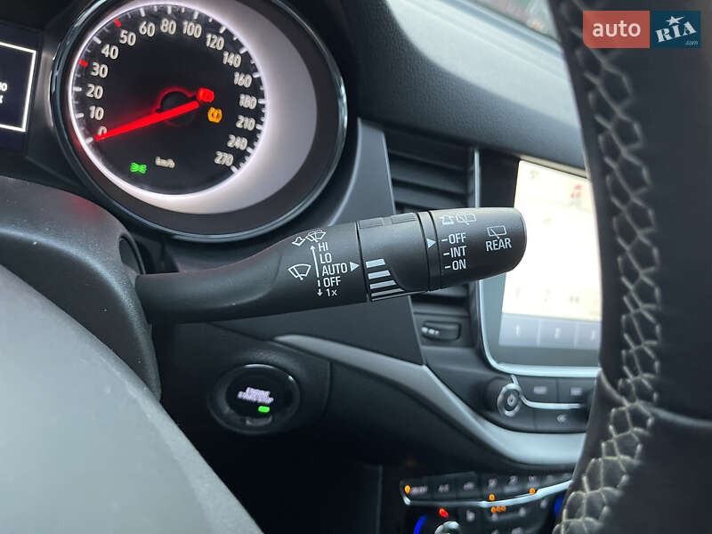 Универсал Opel Astra 2018 в Житомире