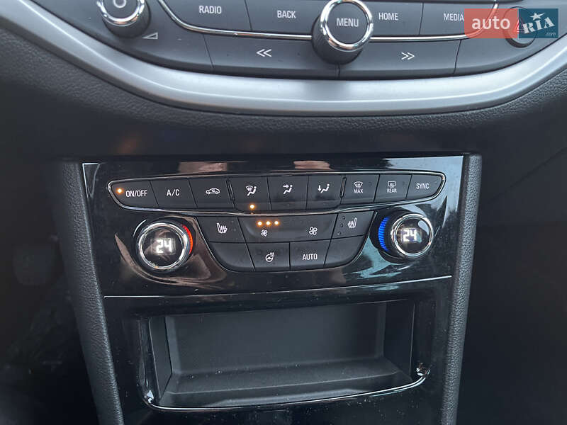 Универсал Opel Astra 2018 в Житомире