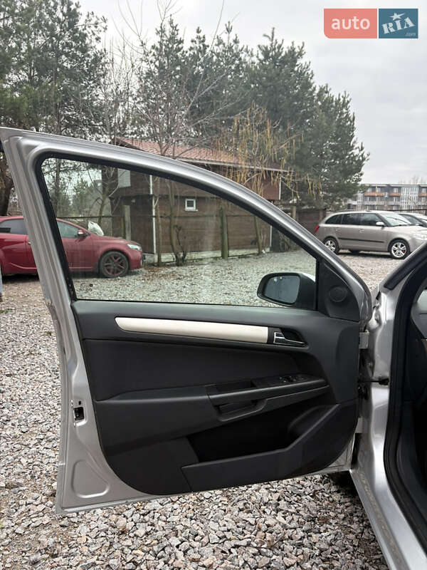 Універсал Opel Astra 2008 в Білій Церкві