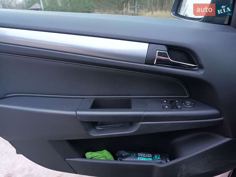 Универсал Opel Astra 2009 в Славуте фото 14 Универсал Opel Astra 2009 в Славуте