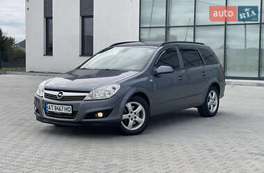 Универсал Opel Astra 2007 в Хусте