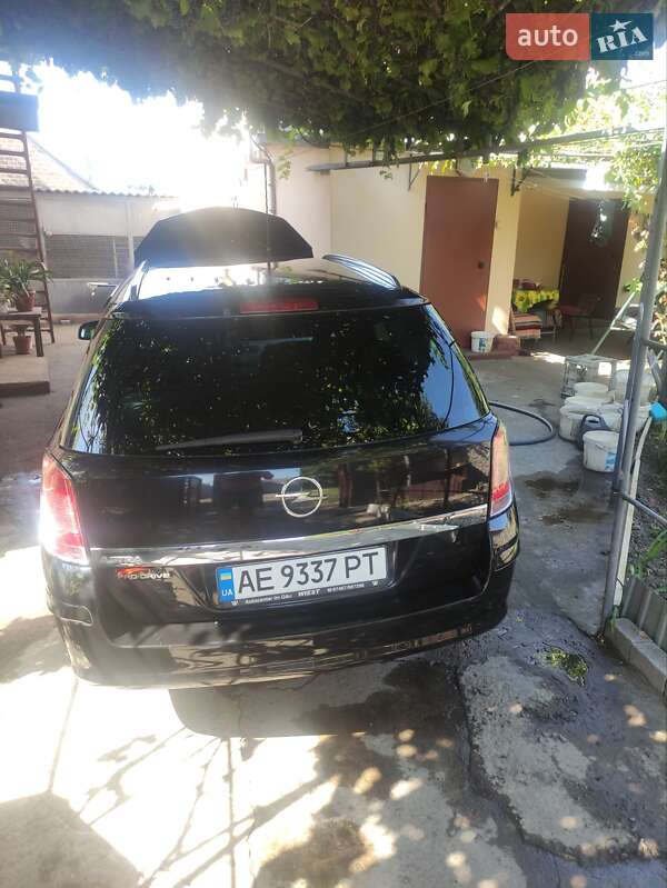 Універсал Opel Astra 2009 в Кам'янському