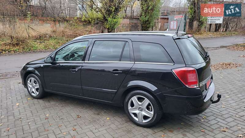 Універсал Opel Astra 2006 в Черкасах