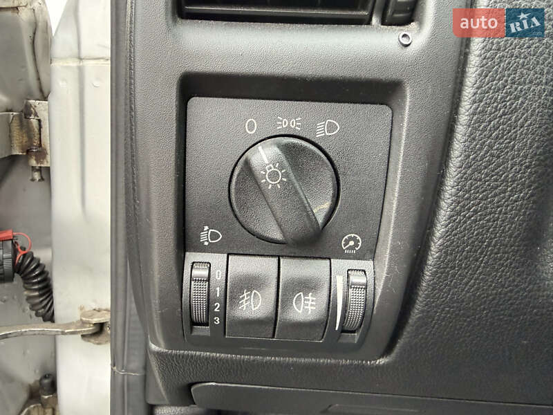 Хэтчбек Opel Astra 2004 в Киеве