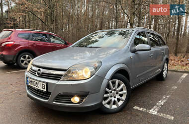 Универсал Opel Astra 2005 в Житомире