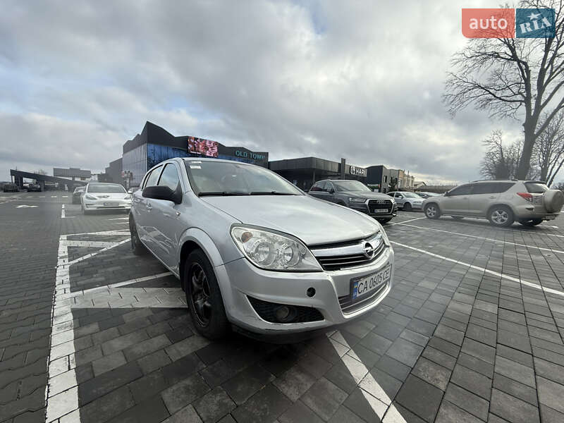 Хэтчбек Opel Astra 2007 в Виннице