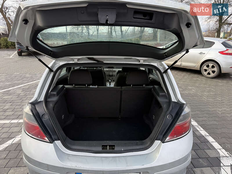 Хэтчбек Opel Astra 2007 в Виннице