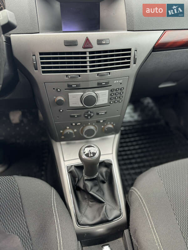 Універсал Opel Astra 2004 в Коростені