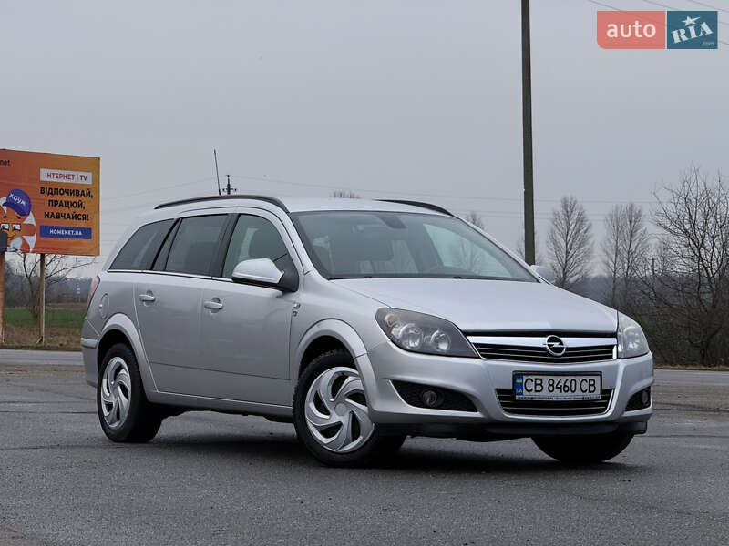 Універсал Opel Astra 2010 в Мені