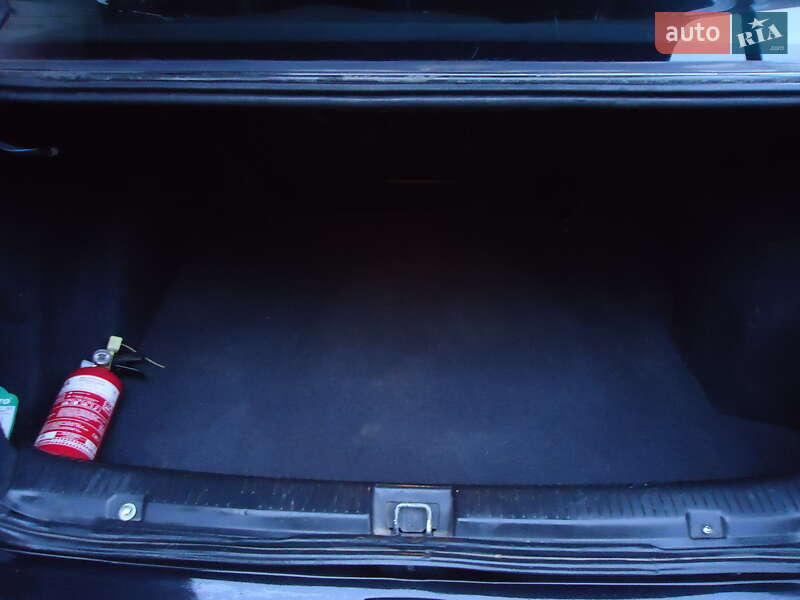 Седан Opel Astra 2006 в Умані