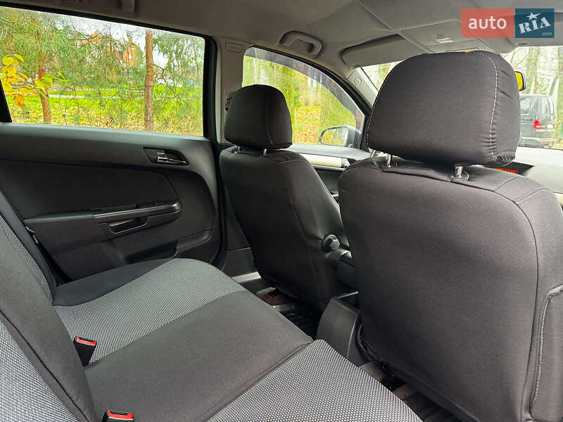 Універсал Opel Astra 2008 в Києві