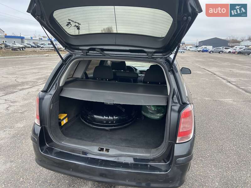 Универсал Opel Astra 2012 в Белой Церкви