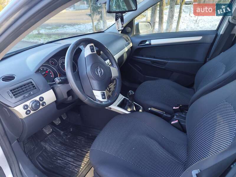 Універсал Opel Astra 2008 в Вишнівці