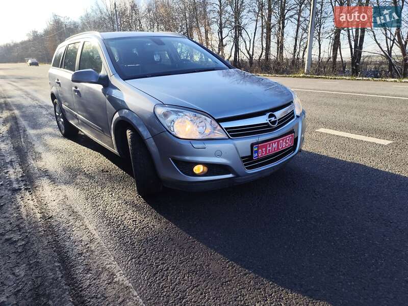 Універсал Opel Astra 2008 в Вишнівці